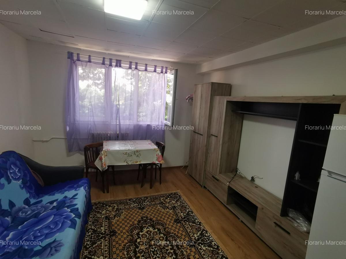 Garsoniera renovata recent, zona Cornisa - 1