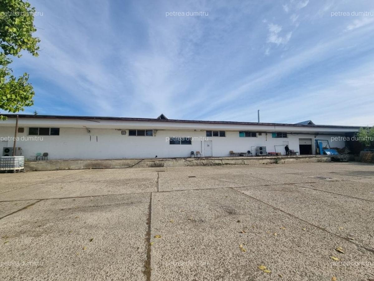 Vand cladire de 1800 mp (2 hale x900 mp) si 4050 mp teren. Pret negociabil - 7