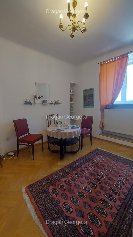 UNIRII-CURTEA DE APEL vanzare  5 camere - 24