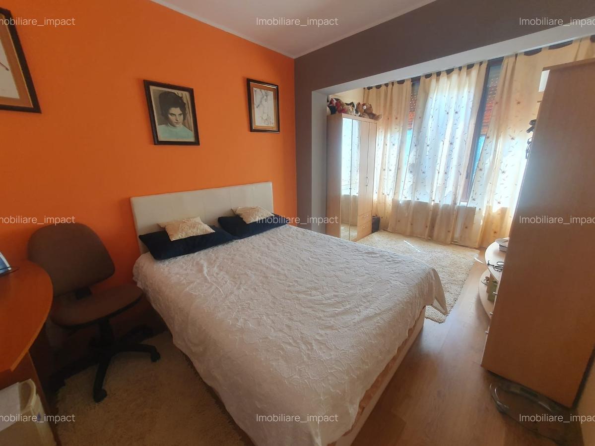 Apartament 3 camere Complex Vega, strada Tecuci, etaj 1/8 - 9