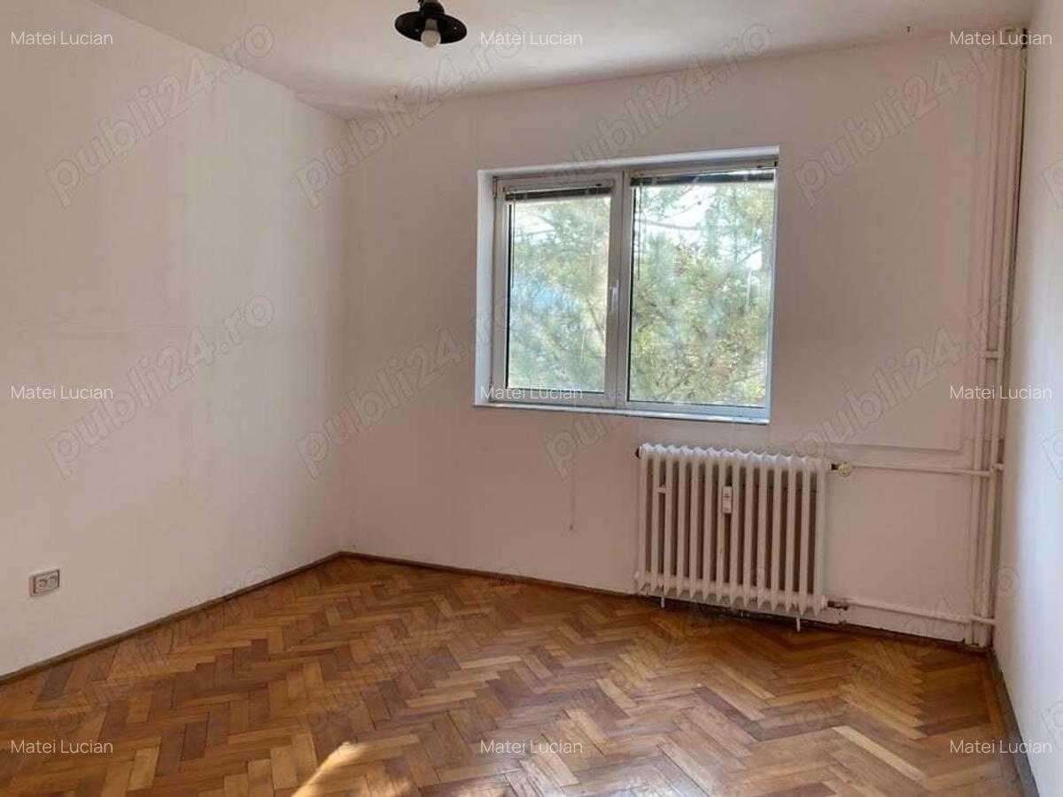 Agentia imobiliara VIGAFON vinde apartament 3 camere Nord-Cameliei - 3