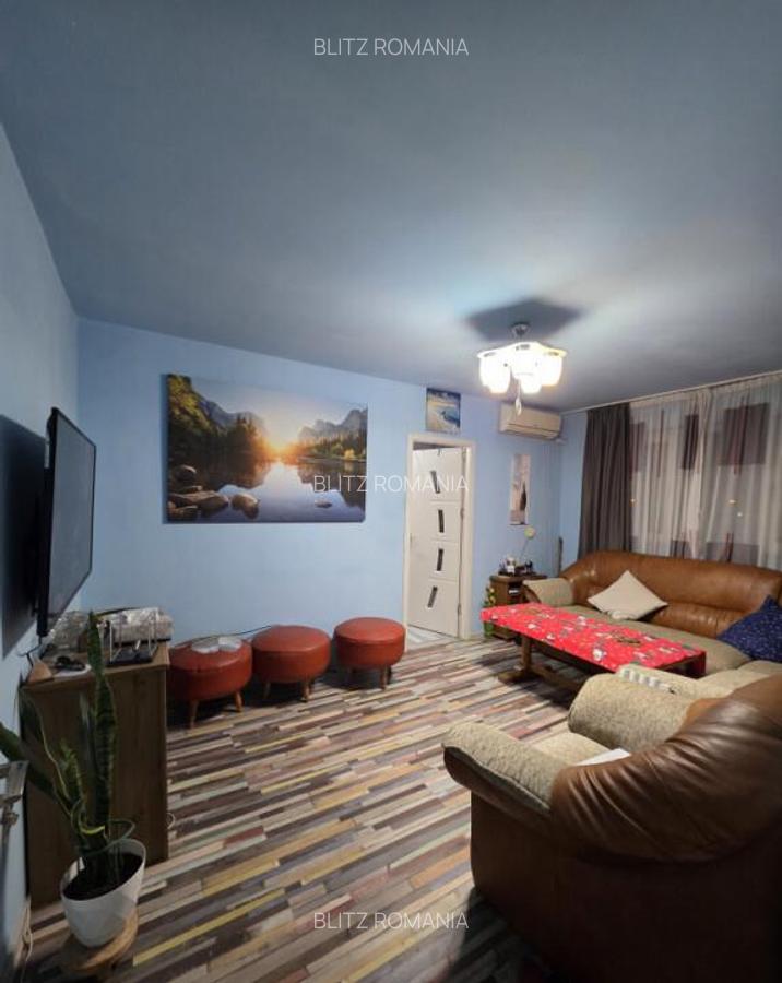 Apartament 3 camere, 52.86 mp, zona Sud - 2