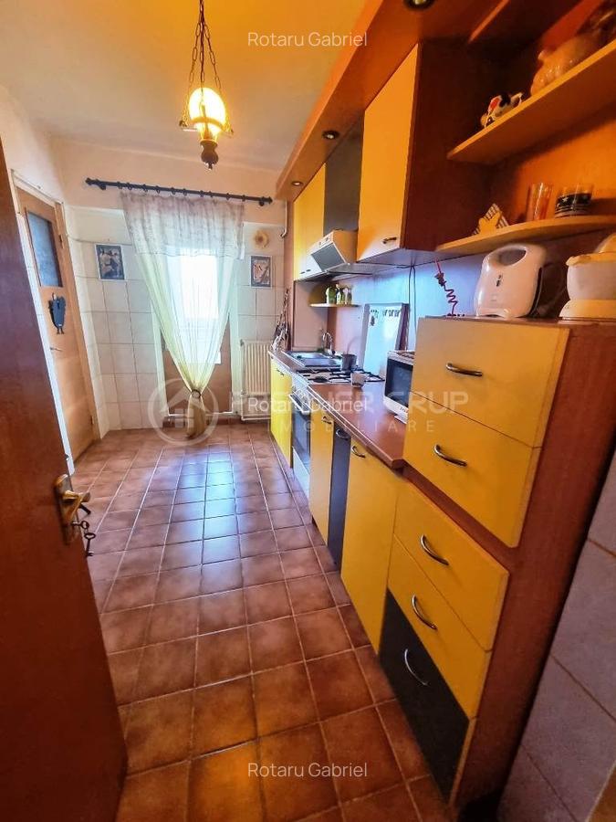 Apartament cu 3 camere în Central - 10