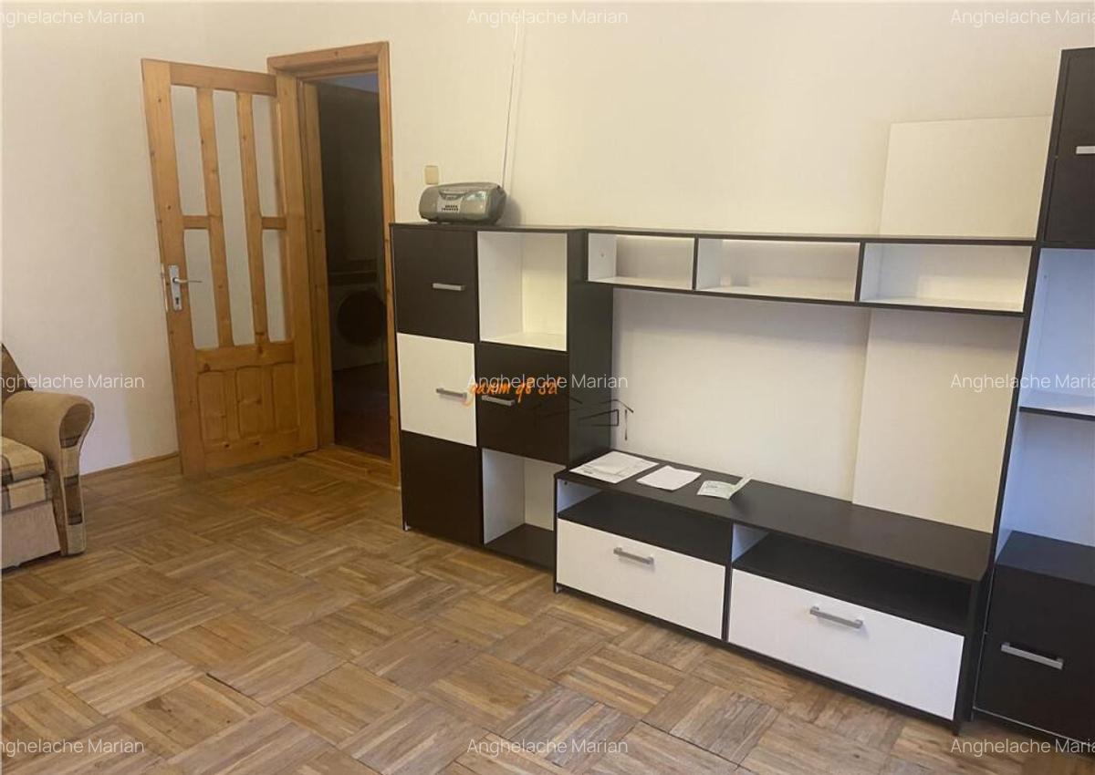 Apartament 2 camere , zona Inspectoratul Scolar - Scoala nr - 3
