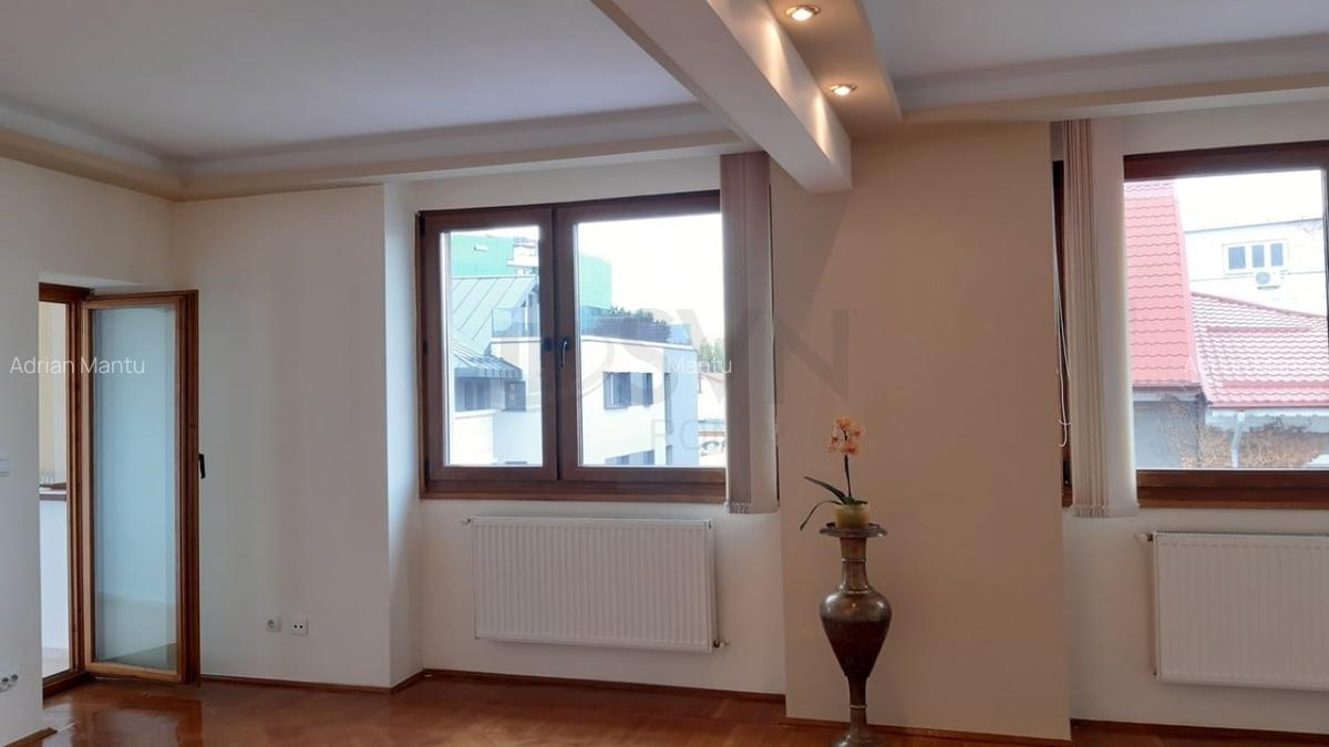 Apartament cu 3 camere semidecomandat în Cotroceni - 4