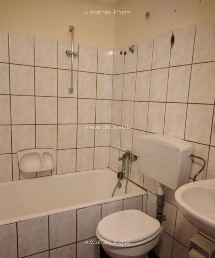 Casa 3 camere singur in curte zona Stefan cel mare (Pet Fri - 7