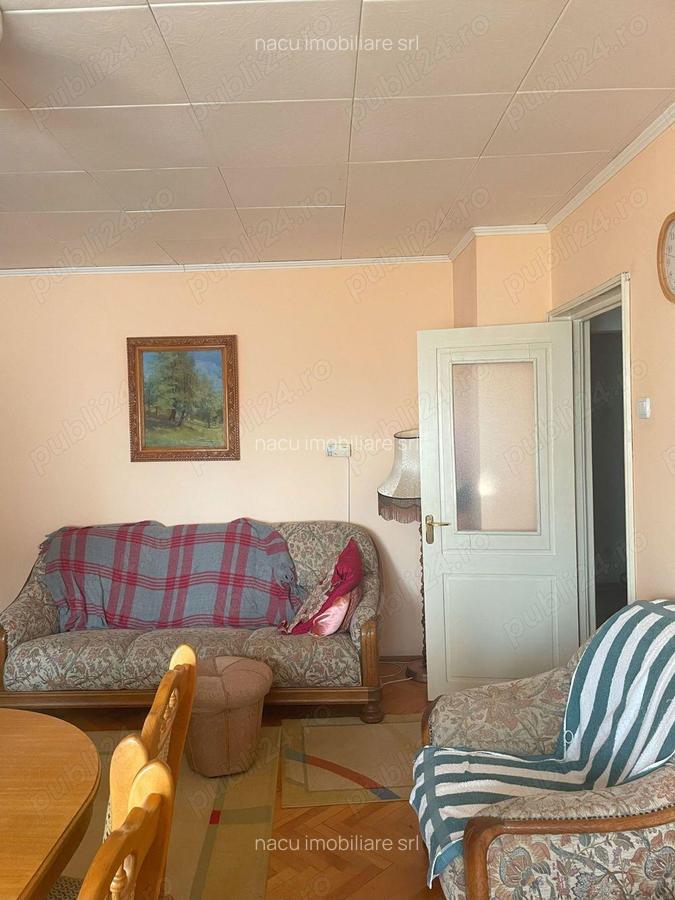 Bilascu,apartament 4 camere decomandate,2 balcoane,2 bai,dubla orientare, etaj 3,pret 128.000 euro - 1