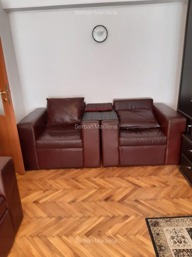 Inchiriez apartament 2 camere, decomandat, zona Tomis 2 - 4