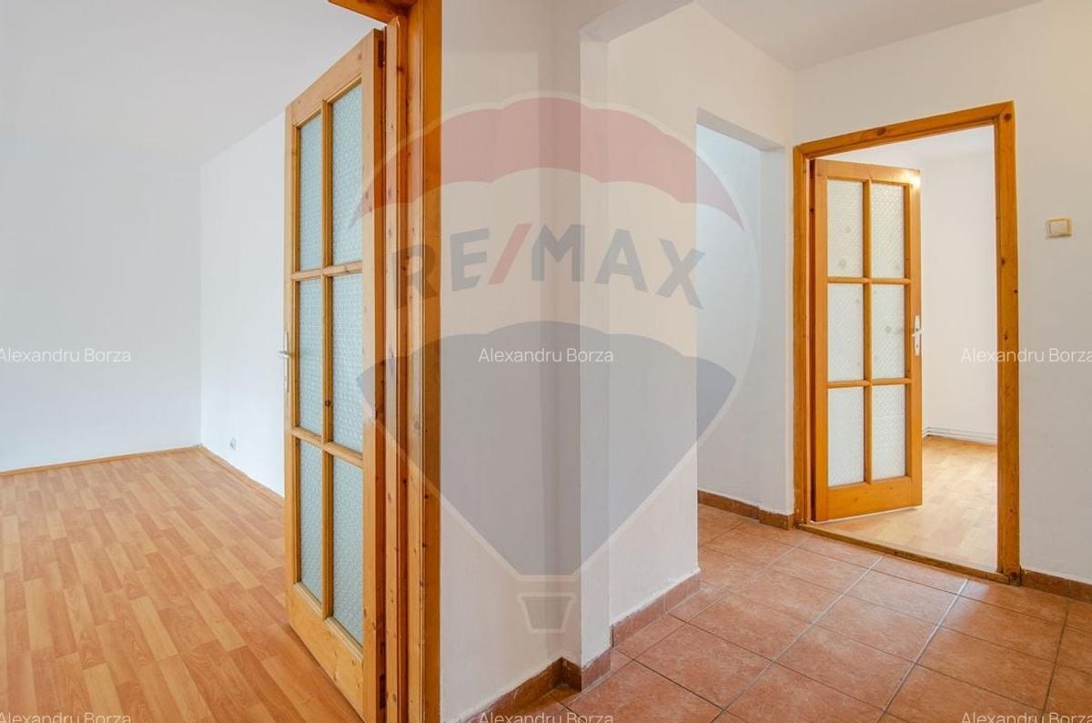 Apartament Decomandat cu 4 Camere | Etaj 1 | Zona Soarelui - Confort 1 - 7