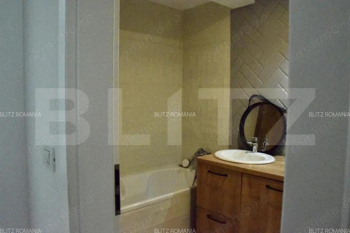 Apartament cu 5 camere, 3 bai, curte situat in vila, zona Tractorul - 18