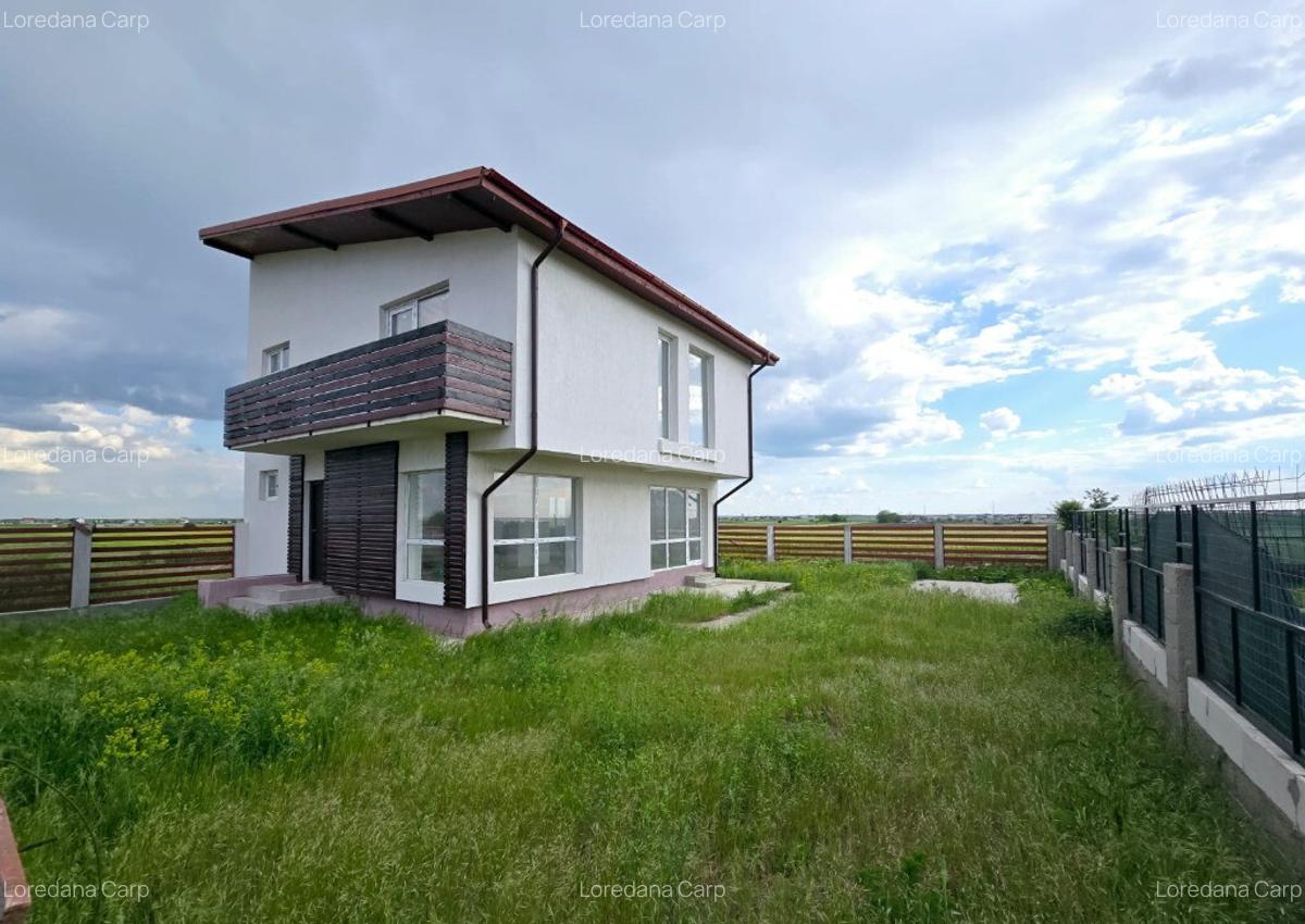 Vila individuala - 4 camere - 3 bai - bucatarie inchisa - 1