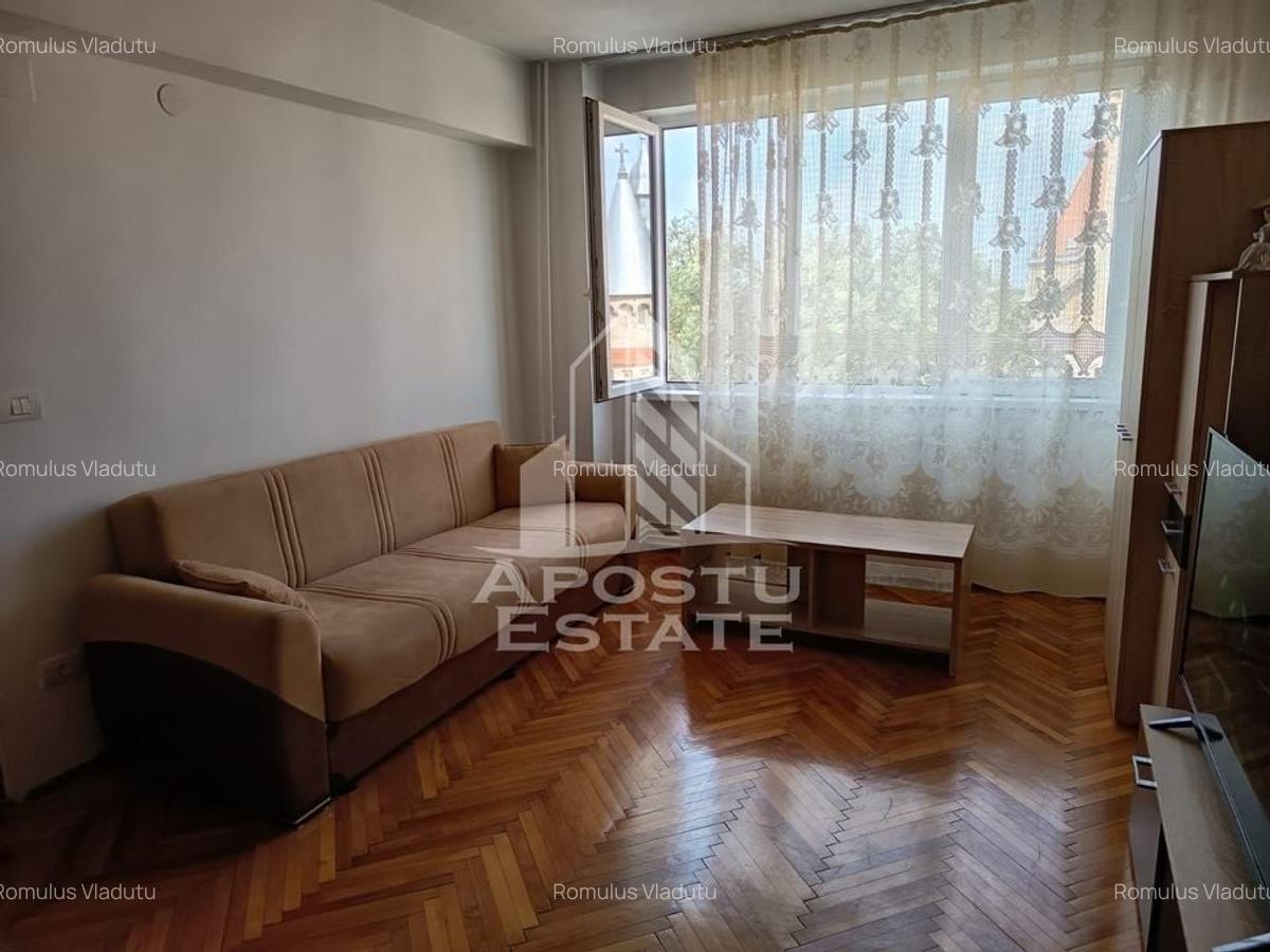 Apartament cu 3 camere in Centrul Orasului - 2