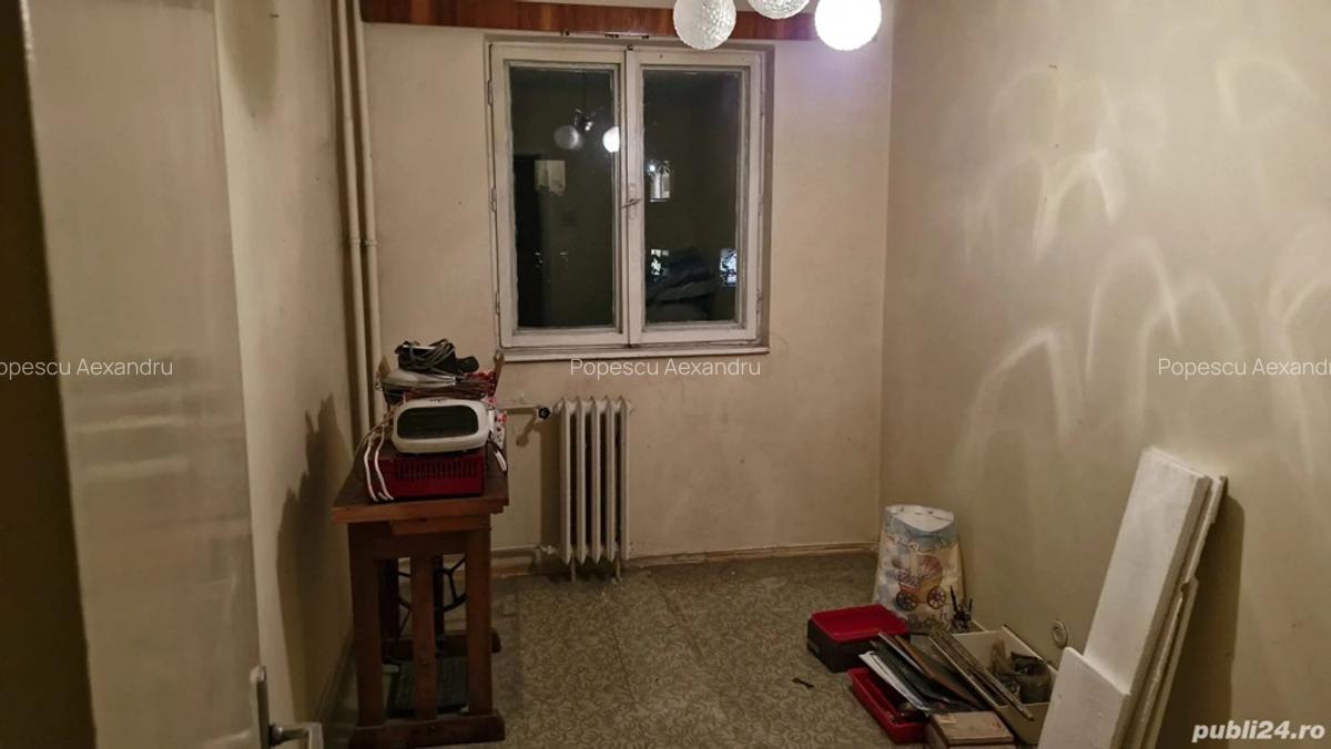 Vand apartament 3 camere decomandat nemobilat nerenovat Astra Berzei nr. 1 - 2