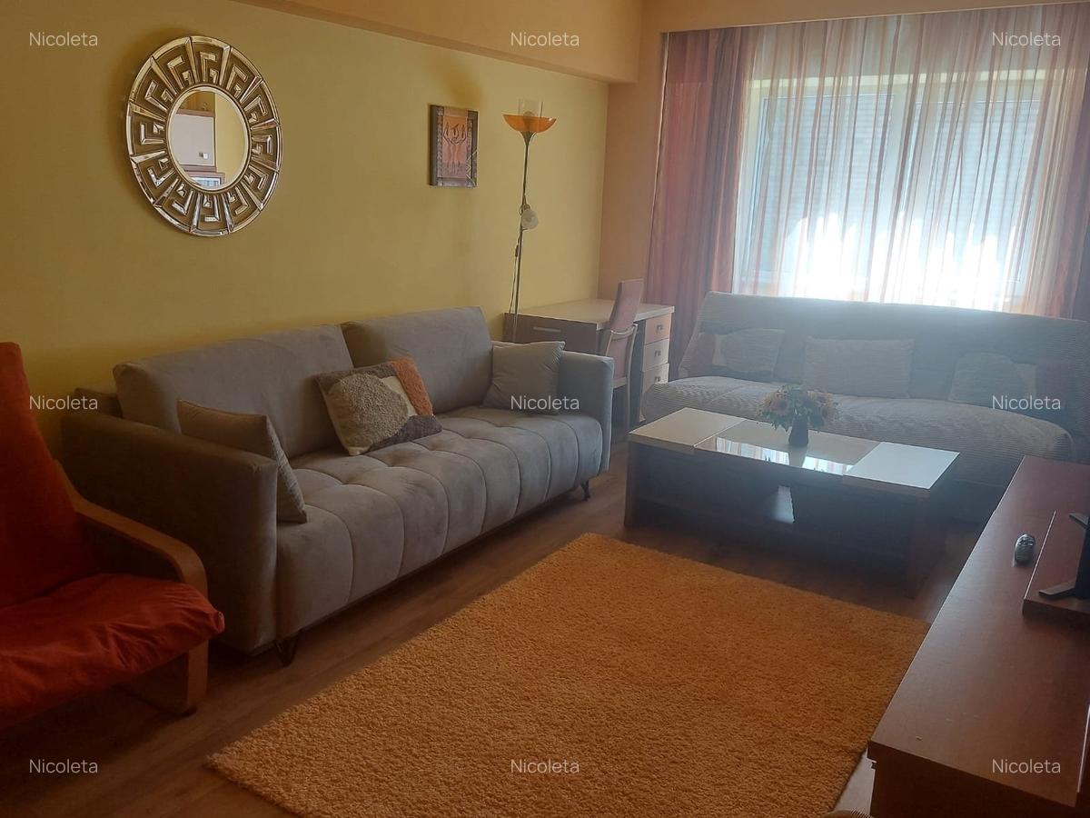Apartament 3 camere decomandat – Tomis II, etaj 2/8, 70 mp, centrală proprie, AC - 1