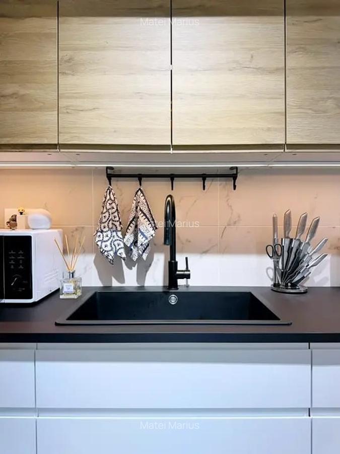 3 camere Utilat/ Mobilat/ Loc de parcare/ Etaj intermediar/ Decomandat - 4