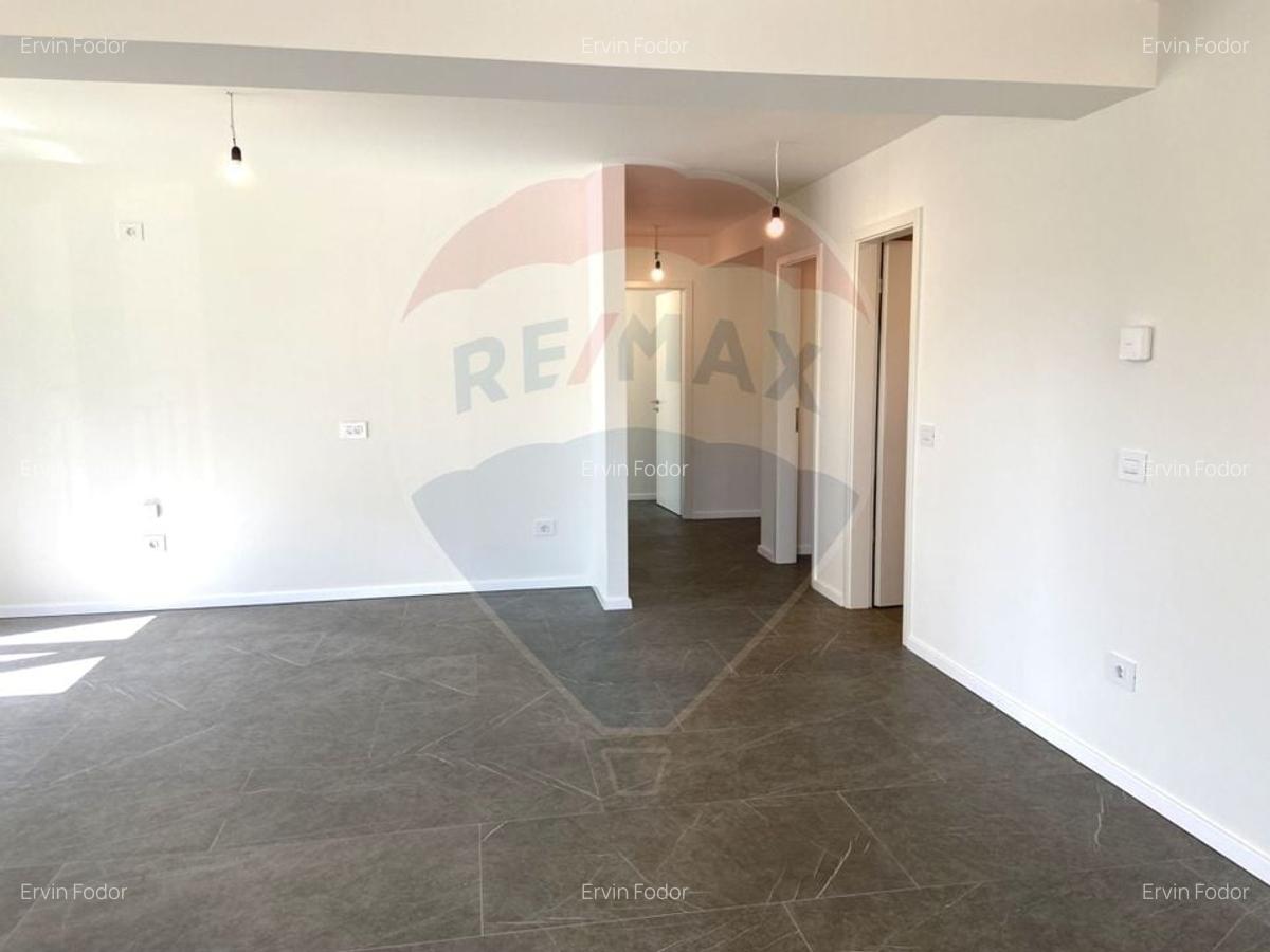 Spatiu comercial inchiriere in Brasov, cartier Coresi 66mp - 24