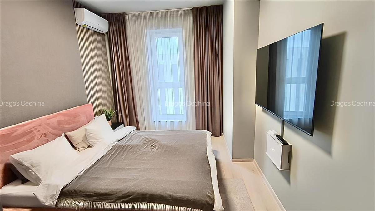 Penthouse in Tractorul langa Mall Coresi de Inchiriat - 13