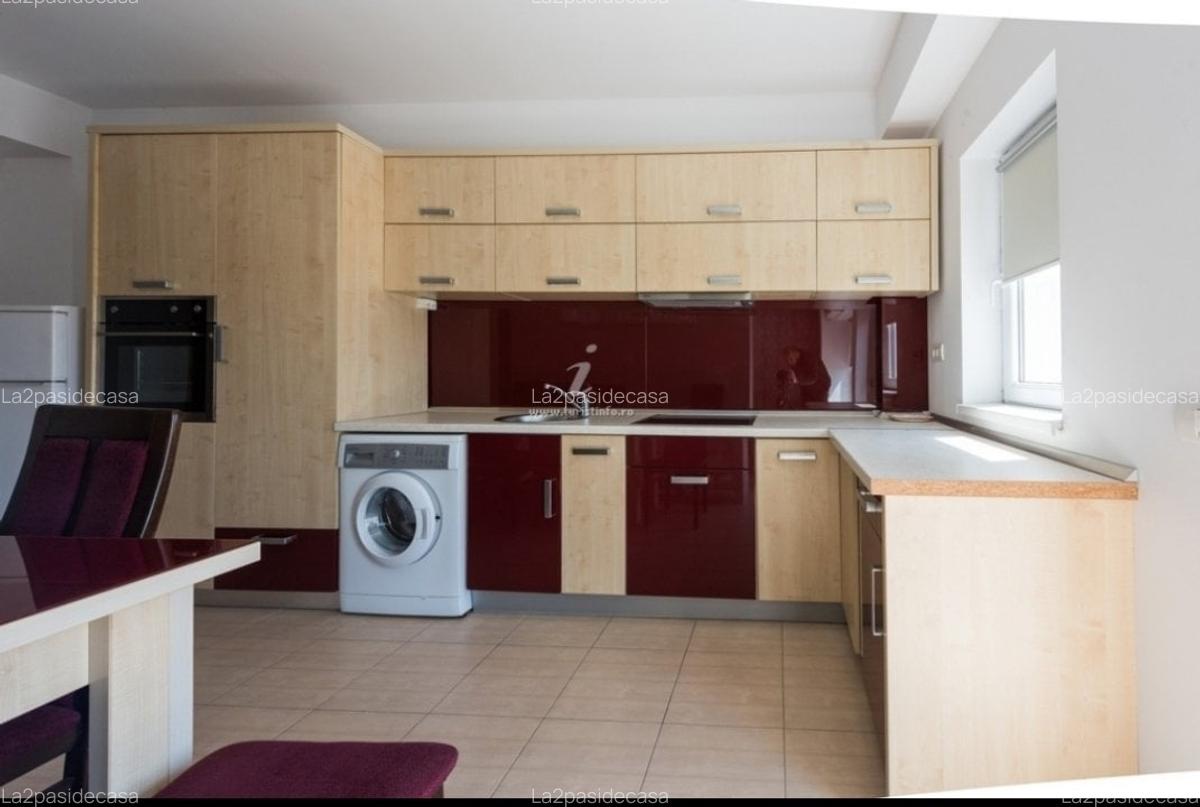 Inchiriere Apartament 2 camere spatios pe malul marii - 10