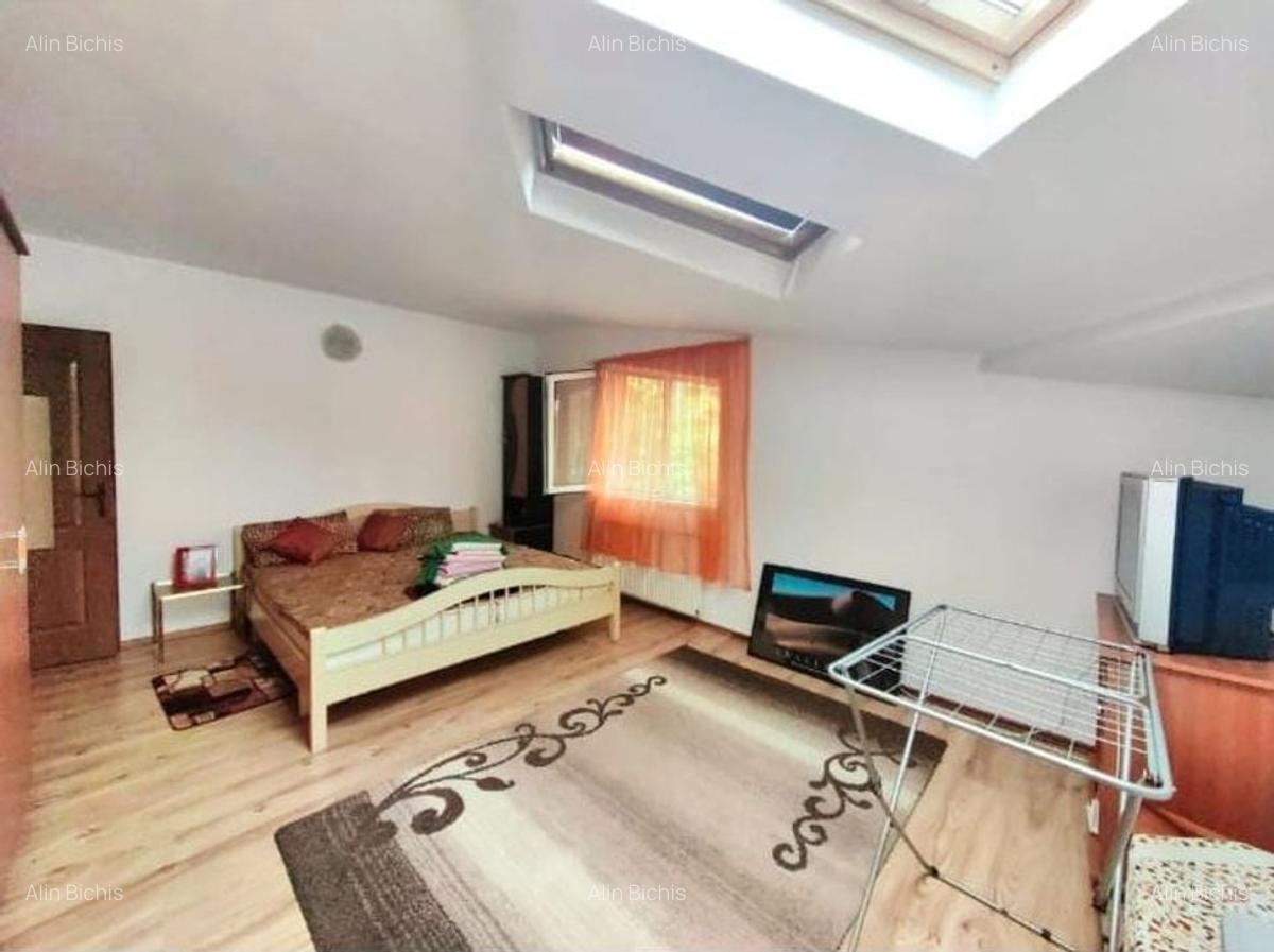 Apartament cu 3 camere decomandat în Plopilor - 3