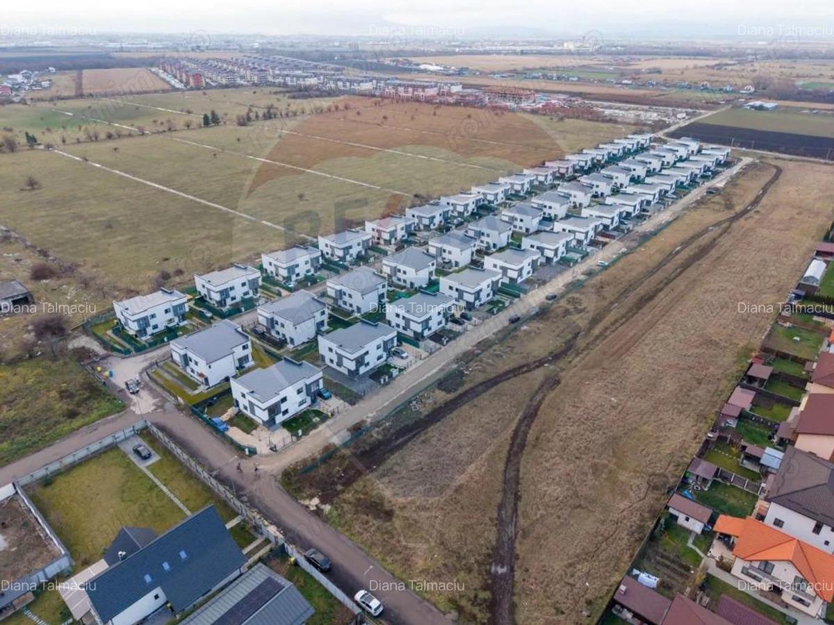 Apartament nou mobilat utilat 3 camere + curte - 16