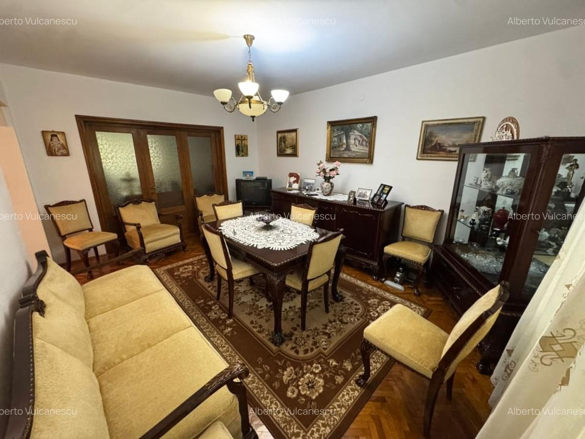 Apartament 4 camere, decomandat, 98.42mp, cartier 1 Mai, zona Insula - 1