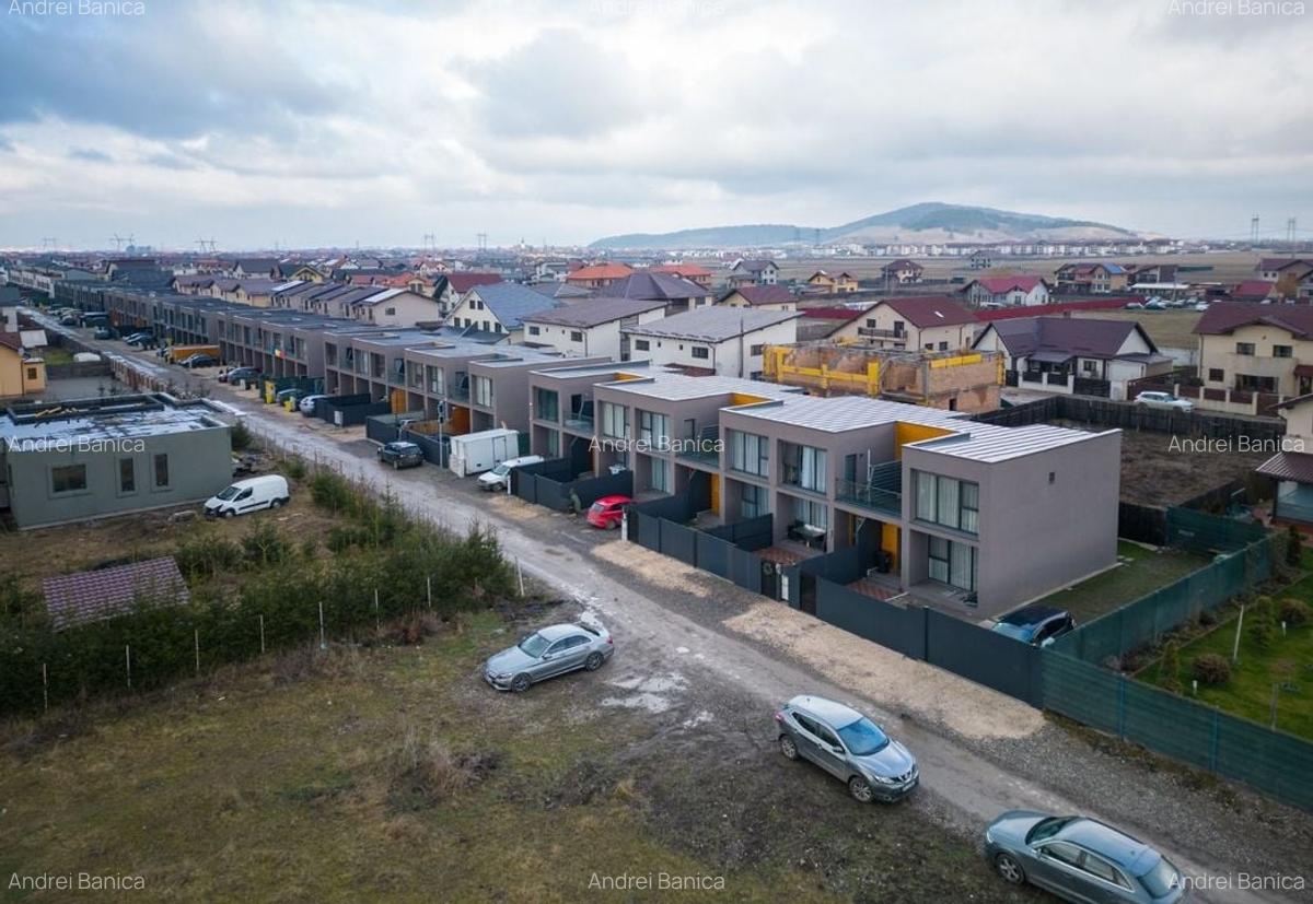 Casă înșiruită de vânzare în Sânpetru | Mobilată și utilată premium - 26