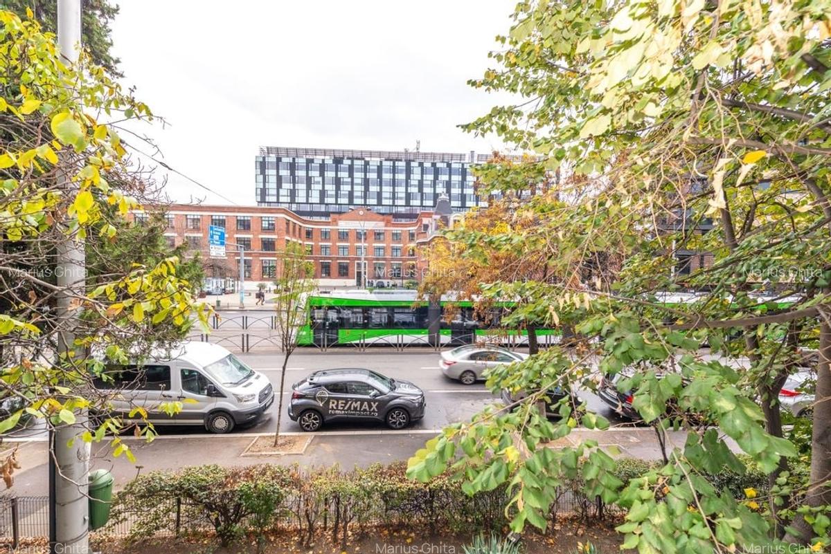 Apartament cu 3 camere semidecomandat, mobilat în Dorobanți - 10