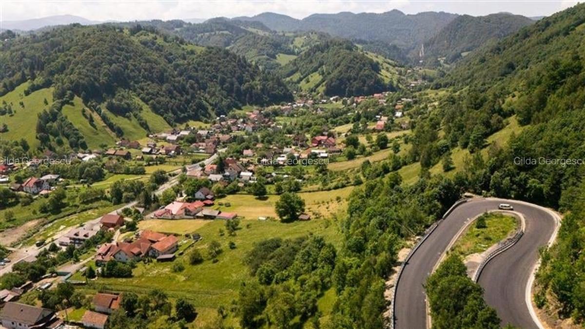 Teren de 1.450 mp, cu priveliste de carte postala, Bran, Moieciu, Brasov - 1