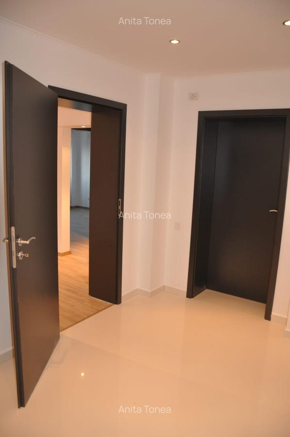 Apartament cu 2 camere semidecomandat în P-ța Victoriei - 5