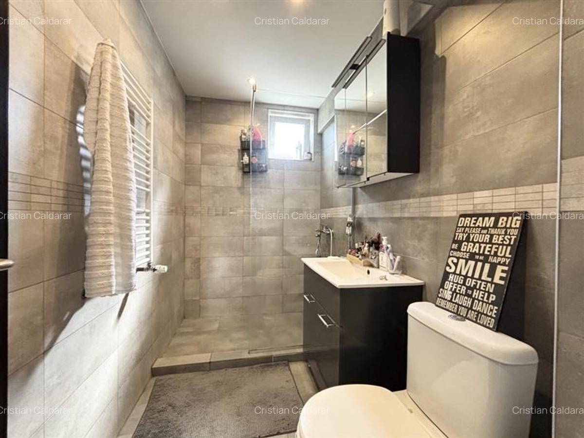 Apartament cu 2 camere semidecomandat în Spitalul Județean - 8