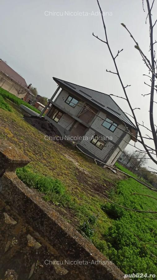 Casa de vanzare locul ideal pentru lini?te, natura ?i confort! - 4