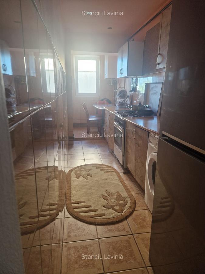Garsoniera Tractorul-Coresi,decomandata,etaj 1,60000 Euro - 4