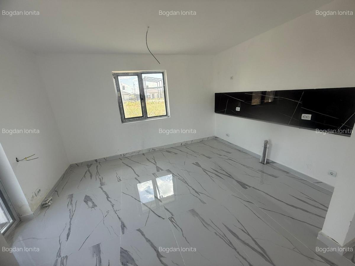 Casa ieftina - 3 Camere- Terasa - 2 Bai - Curte 351mp - Comuna Berceni! - 32