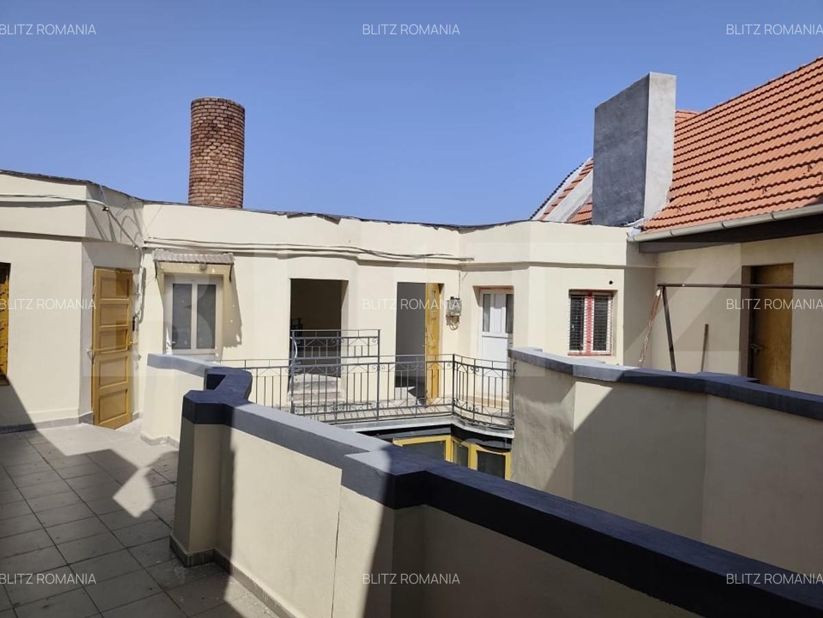 Apartament renovat complet situat in zona ultracentrala in cladire istorica - 14