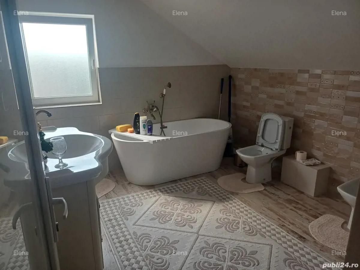 Vand casa in Horia - 2