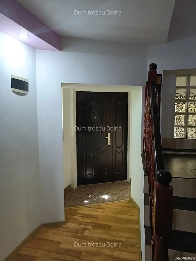 Vand casa 6 cam,curte 365 m2 - 2