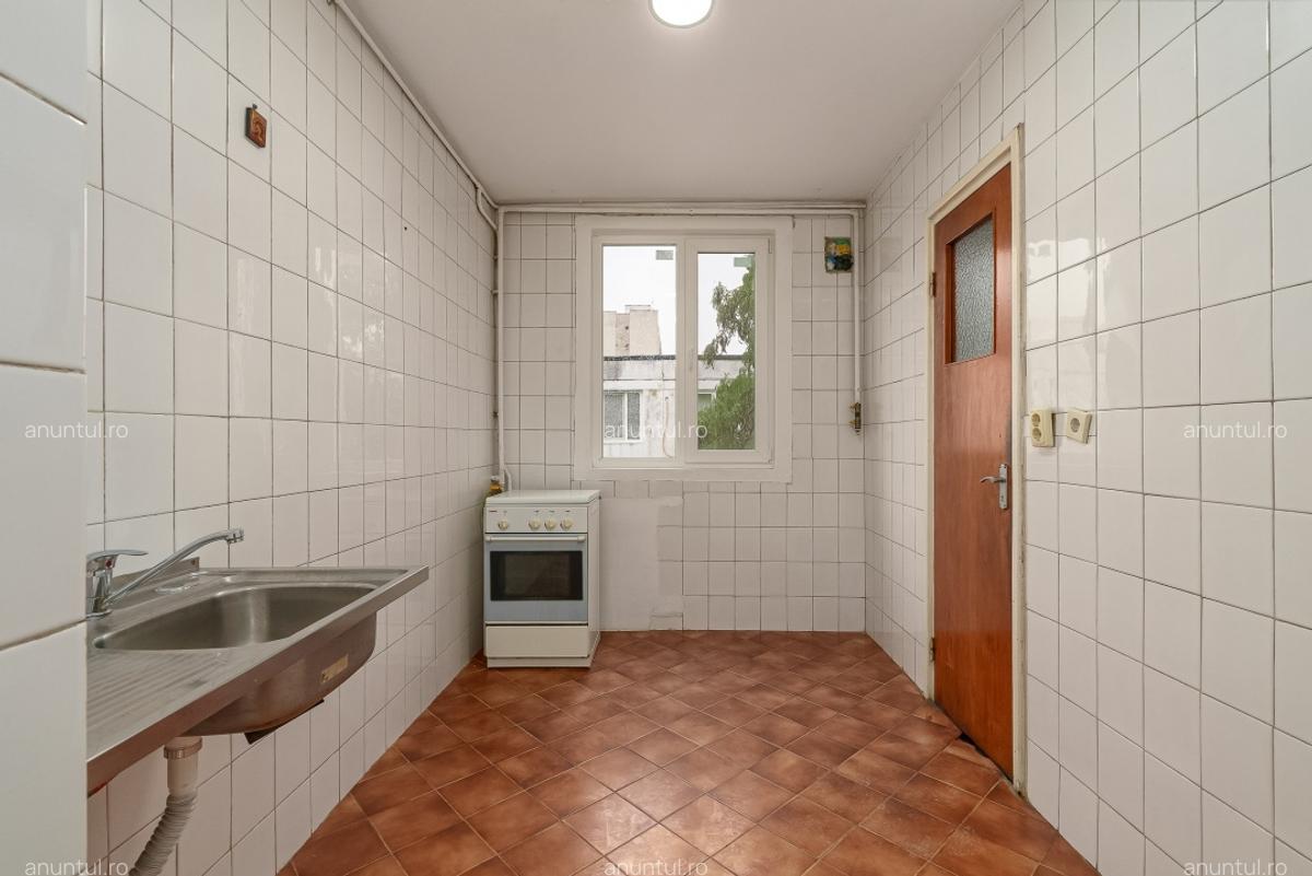 Drumul Taberei - 3 camere - Decomandat - Metrou Raul Doamnei - 8