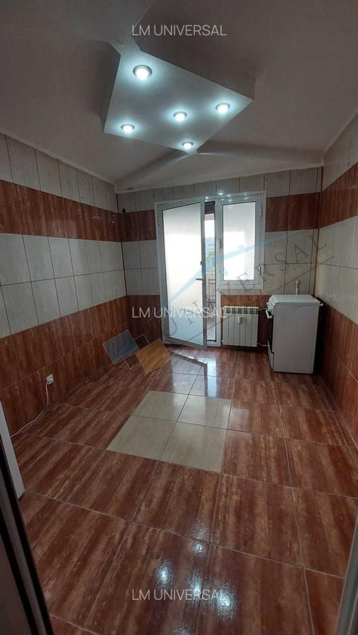 Piata Sudului-Apartament 4 Camere, 1981, SPATIOS ,Liber - 5