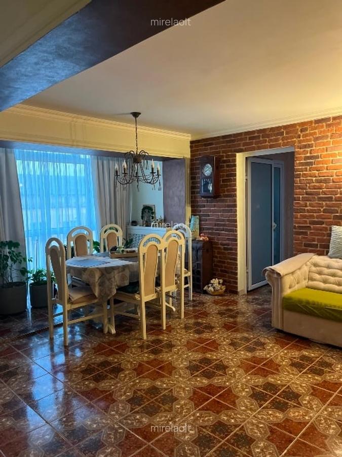 Apartament 3 camere , renovat, , loc de parcare și garaj - 4