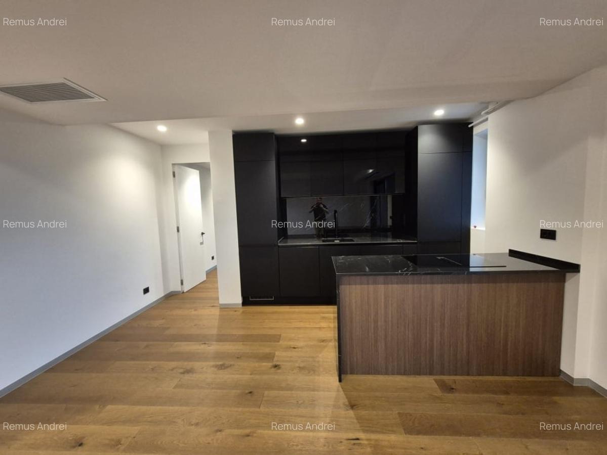 Apartament cu 2 camere decomandat în Băneasa - 9