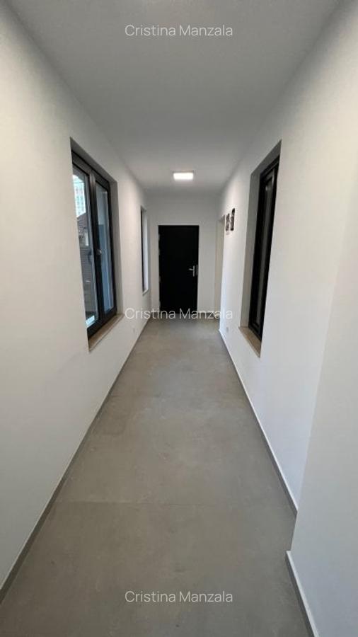 Tineretului-Parcul Carol ,casa renovată P+1,fara curte ,100 mp ,terasa mare - 15