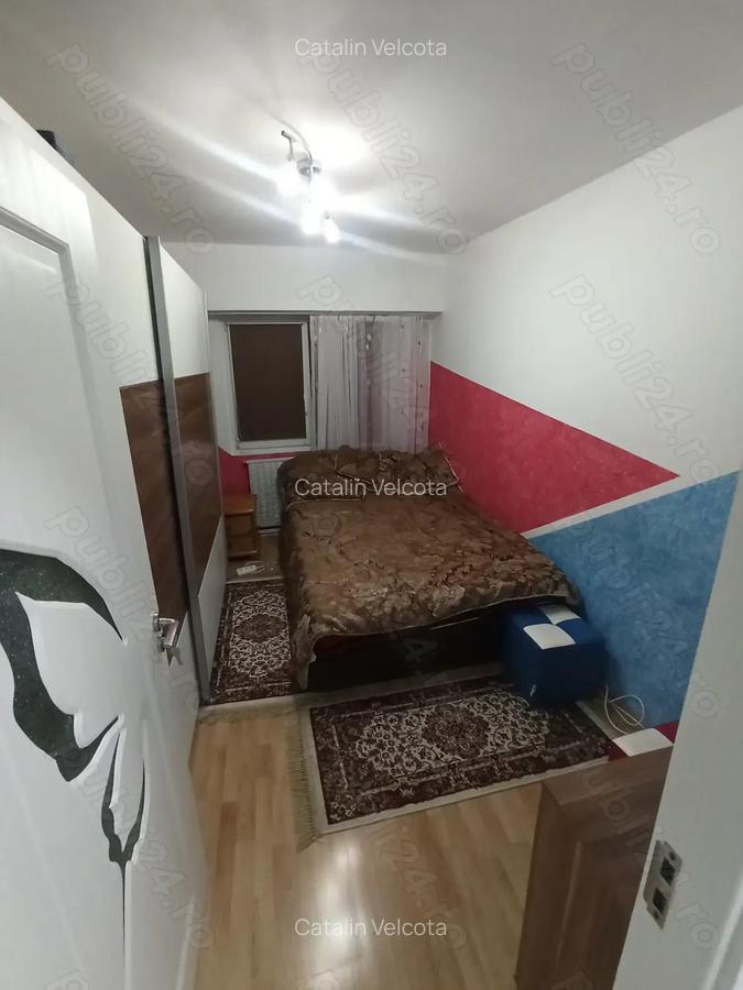 Apartament decomandat de vanzare etaj 1, 3 camere Re?i?a.Calea Timi?oarei. - 8