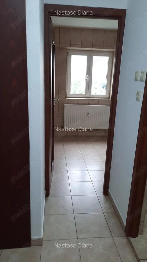 Garsoniera spa?ioasa in bloc mixt reabilitat termic ?i renovat, parc Sebastian - 4