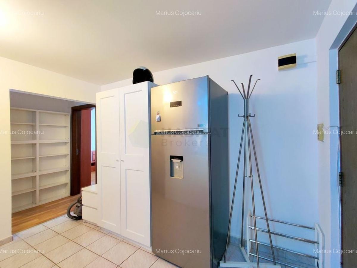 Decomandat, la cateva minute de parc si metrou - 6 Decomandat, la cateva minute de parc si metrou - 6