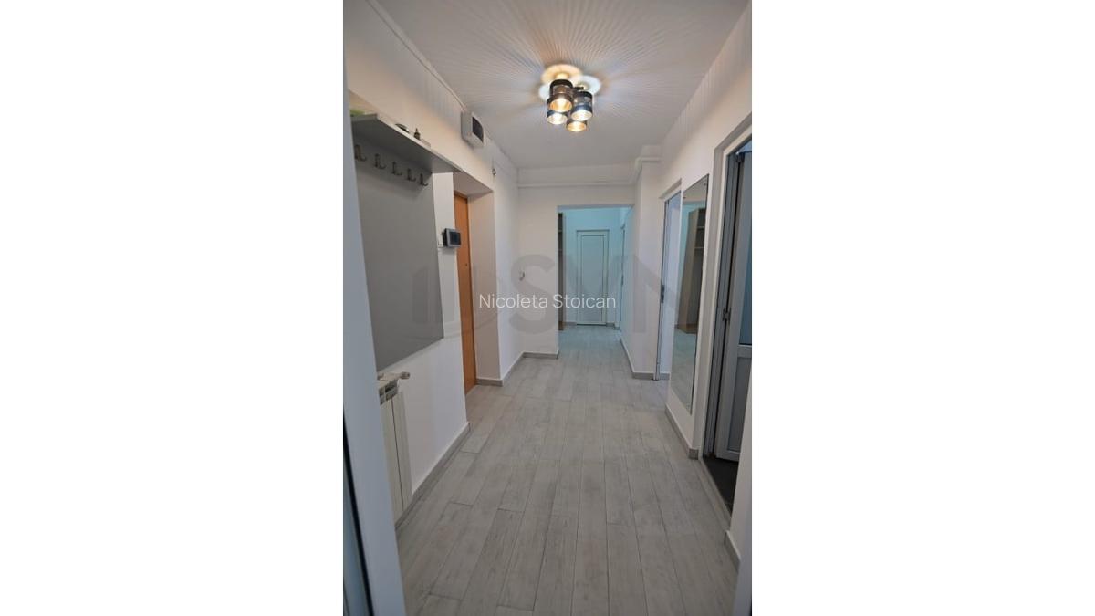 REA1023850 Apartament 2 camere cu 3 balcoane pe Bulevardul Decebal - 6