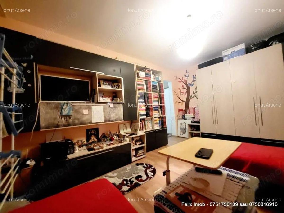 Apartament cu doua camere, parter inalt, 52900 euro - 2