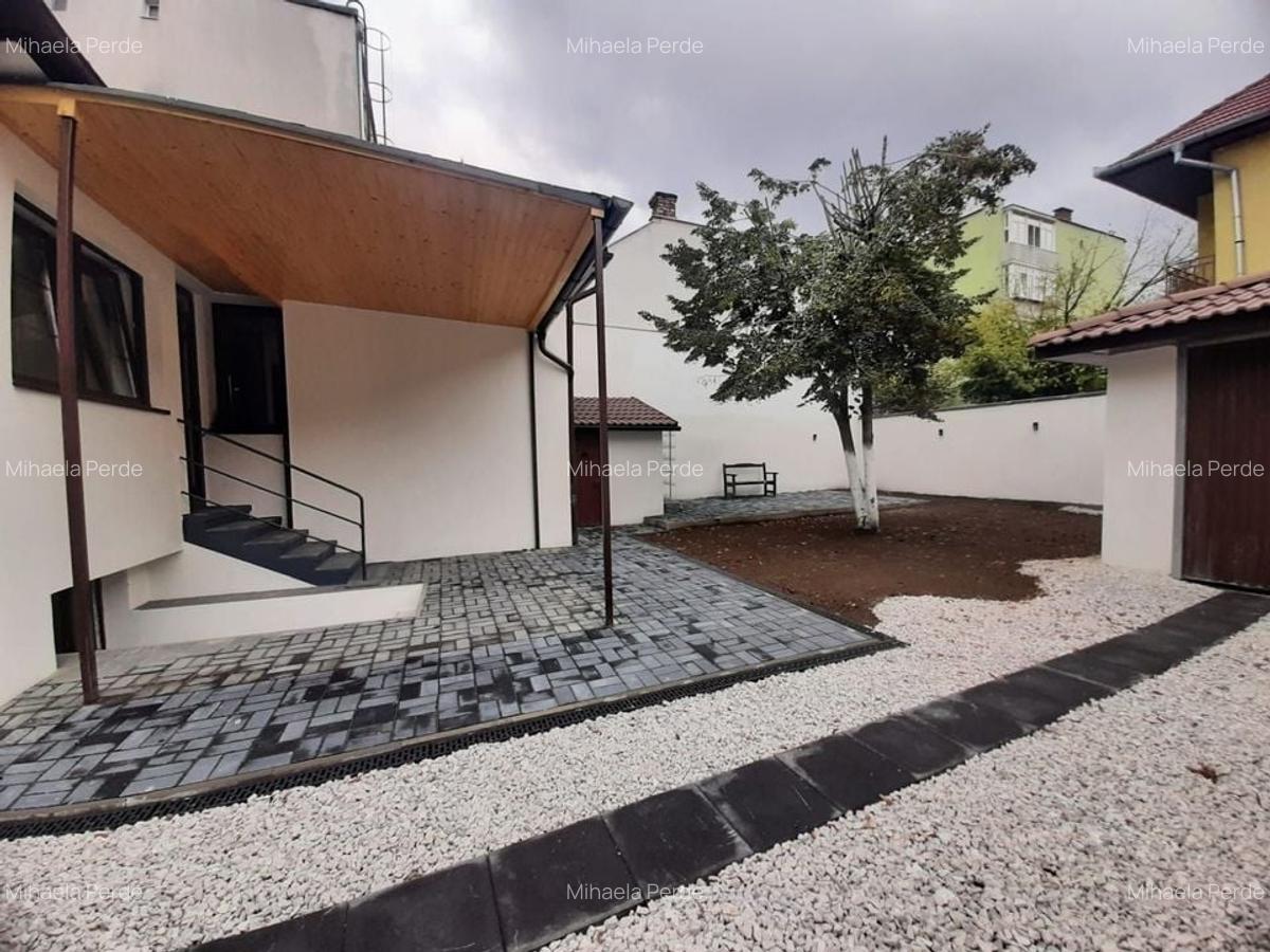 Casa de vanzare in Piata Abator - 1