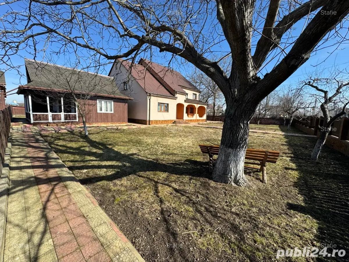 Vand casa comuna Draganesti jud Neamt la 10 km de Targu Neamt plus 9000 mp teren - 1