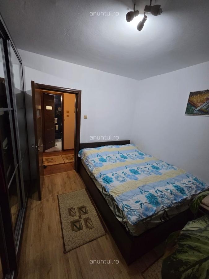 Vacaresti, Piata Timpuri Noi - 5