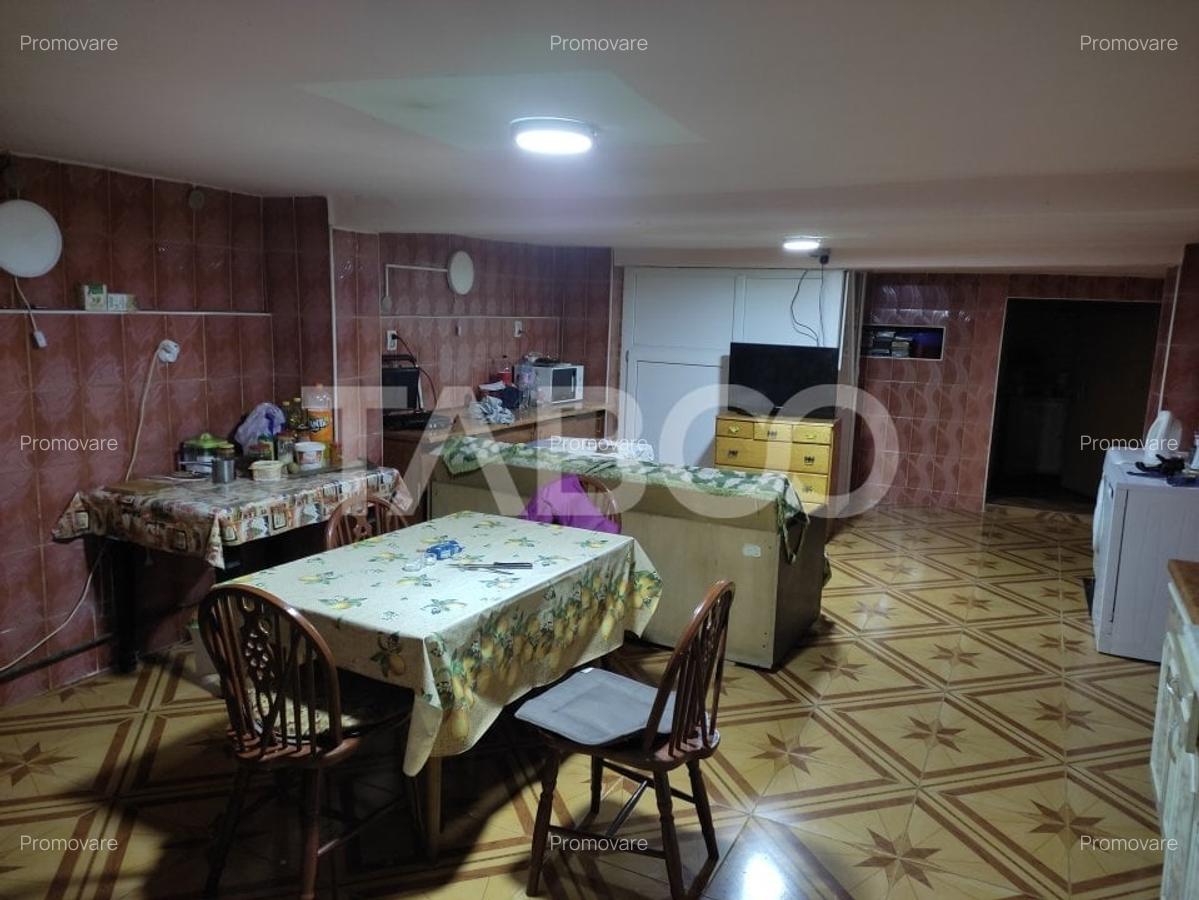 Casa cu spatii comerciale de vanzare in Sibiu Lacul Binder - 15